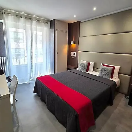 Schtak Hotel 3*