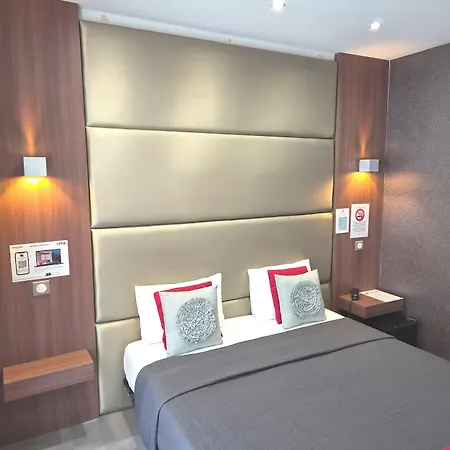 Schtak Hotel Cannes