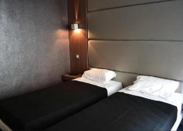 科罗纳酒店 酒店